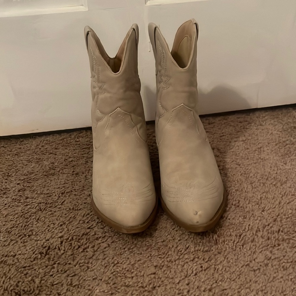 tan cowboy boots